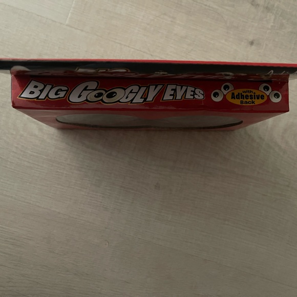 Brand NEW Big Googly Eyes w/Adhesive Back - Picture 3 of 3